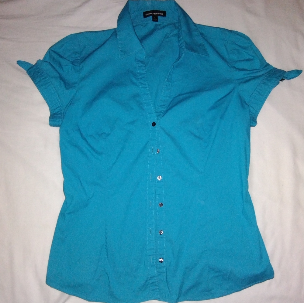 Express design studio button shirt